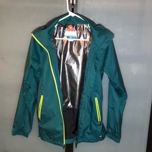Lightweight hooded Columbia Jacket - size small